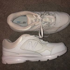 8 1/2 Women’s New Balance Sneakers